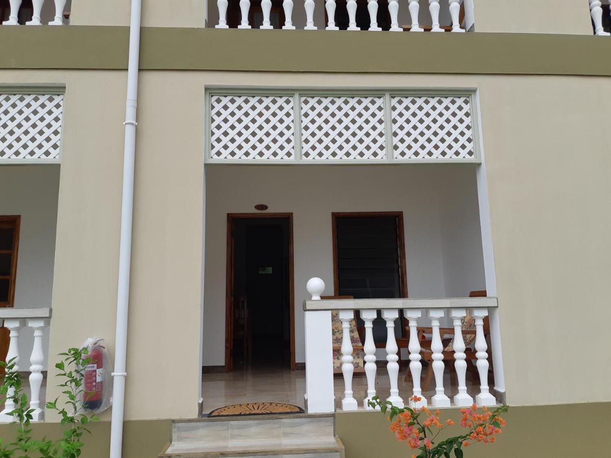 La Residence D'Almee Guesthouse 贝圣安那 外观 照片