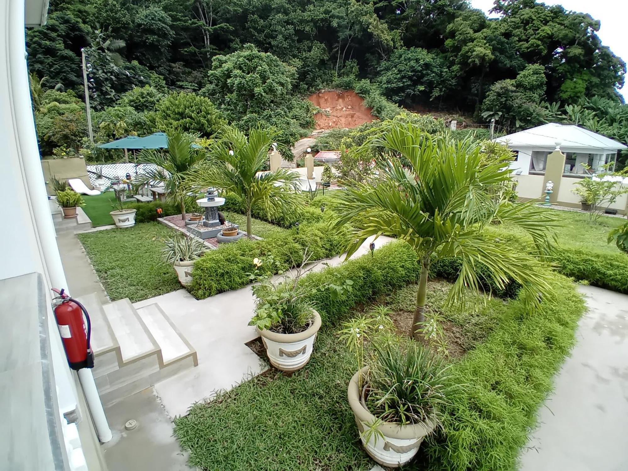La Residence D'Almee Guesthouse 贝圣安那 外观 照片