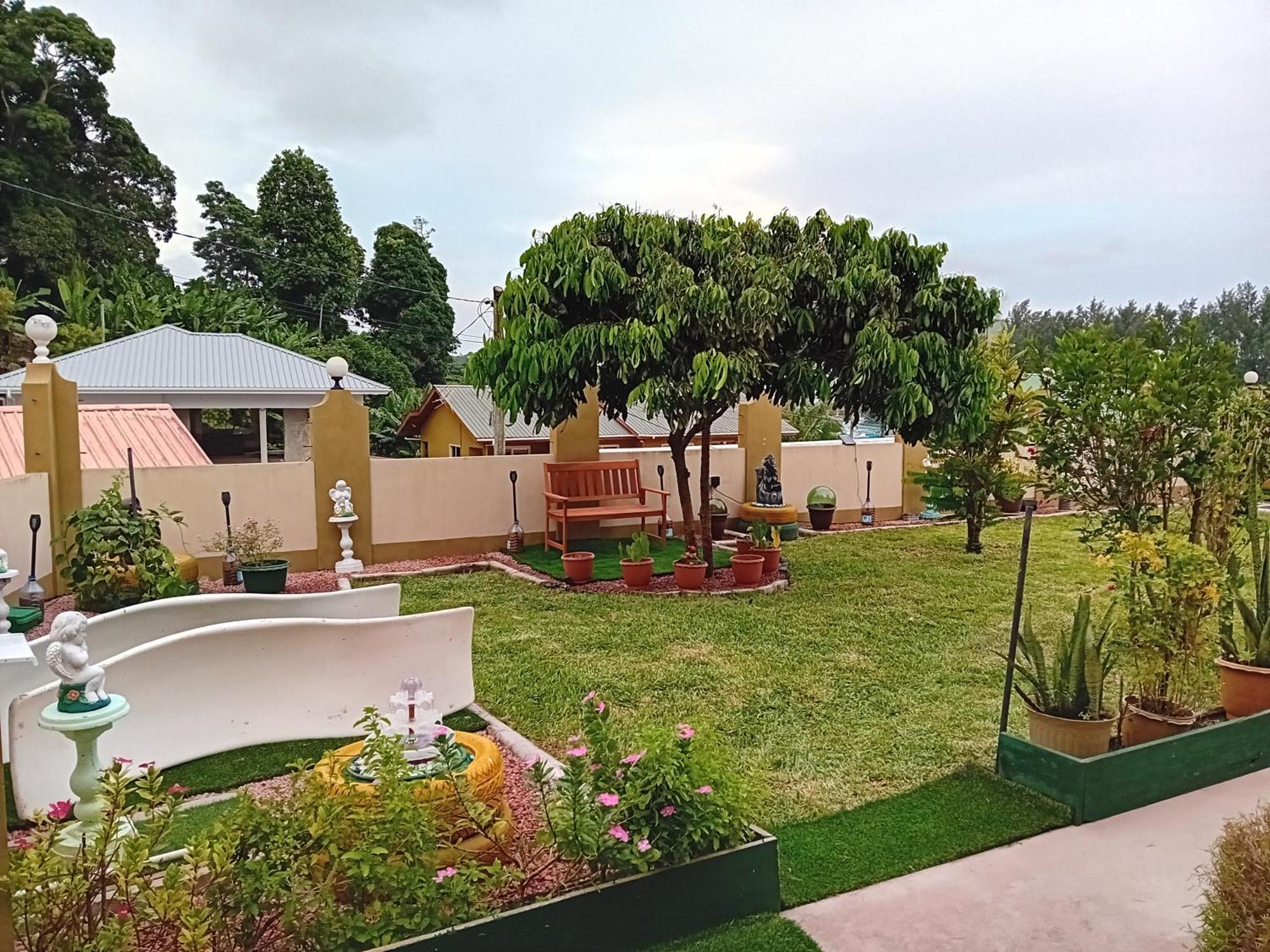La Residence D'Almee Guesthouse 贝圣安那 外观 照片